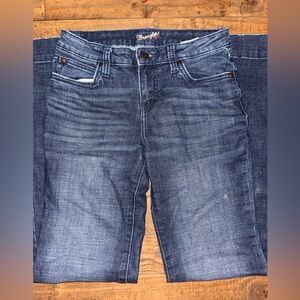 Women’s wrangler jeans- 25 regular